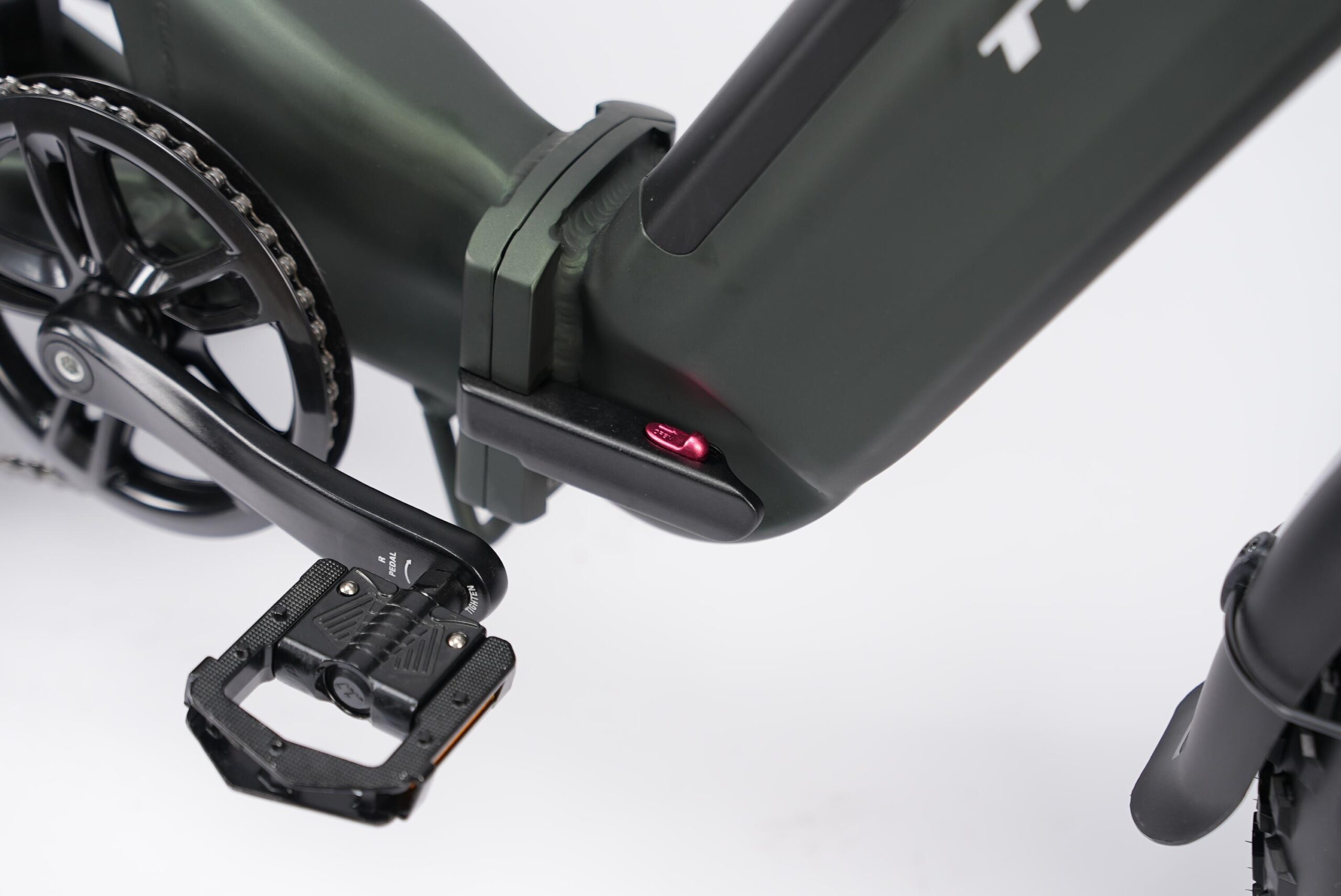 Vélo électrique AZ26 Moteur 750W – batterie 48V 20Ah – avec pneus 26″*3.0 Autonomie 70km – Vitesse Max 45km/h VTT